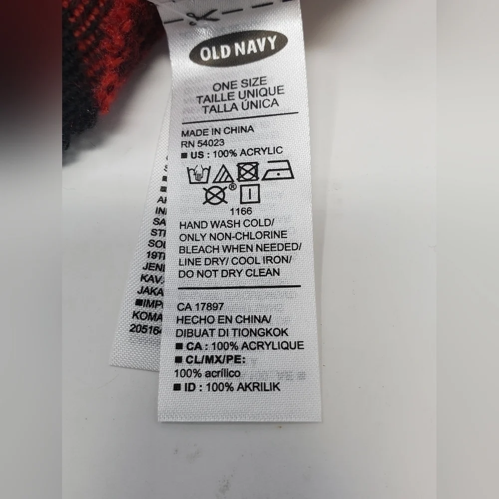 NWT OLD NAVY RED & BLACK BUFFALO PLAID SCARF LONG CHRISTMAS FESTIVE WOMEN OS